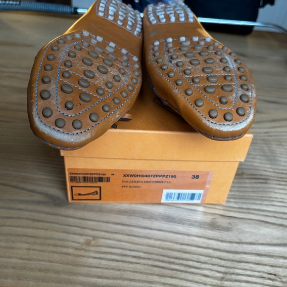 TOD’S Iconic Leather Loafers - Picture 4 of 5